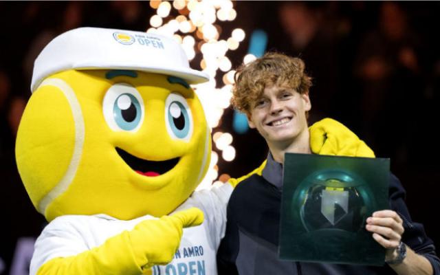 辛纳15连胜首进世界前三 复制2011德约直取球王？