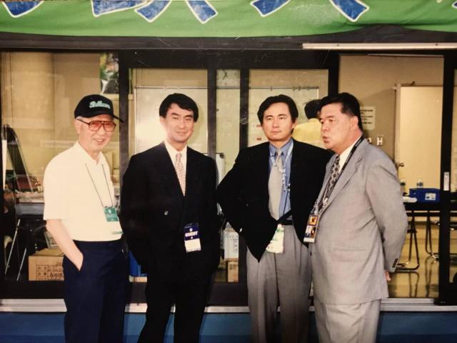 玩法-日本自民党大选出结果 狂热球迷没能做成首相