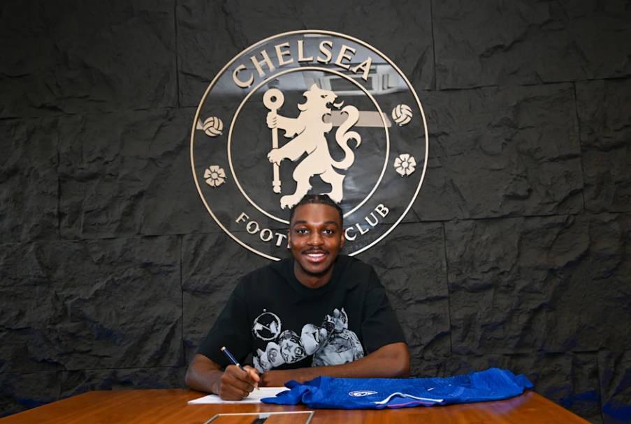 百家乐-官方：切尔西与U21后卫凯登-威尔逊续约至2030年