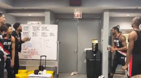 1612073549245059559.gif 1.gif